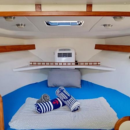 Cozy private two rooms yacht in Barcelona - Port Fórum Sant Adrià de Besòs Exterior foto